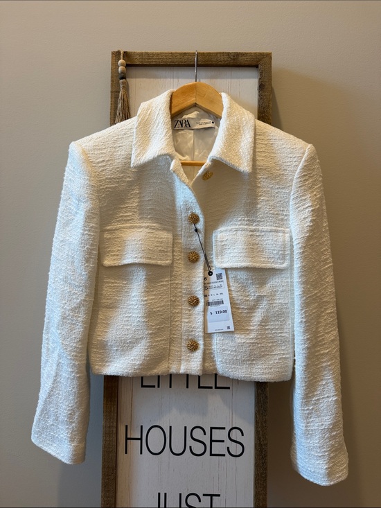 Zara Jackets & Blazers - Zara Cream Bouclé Short Blazer with Gold Buttons